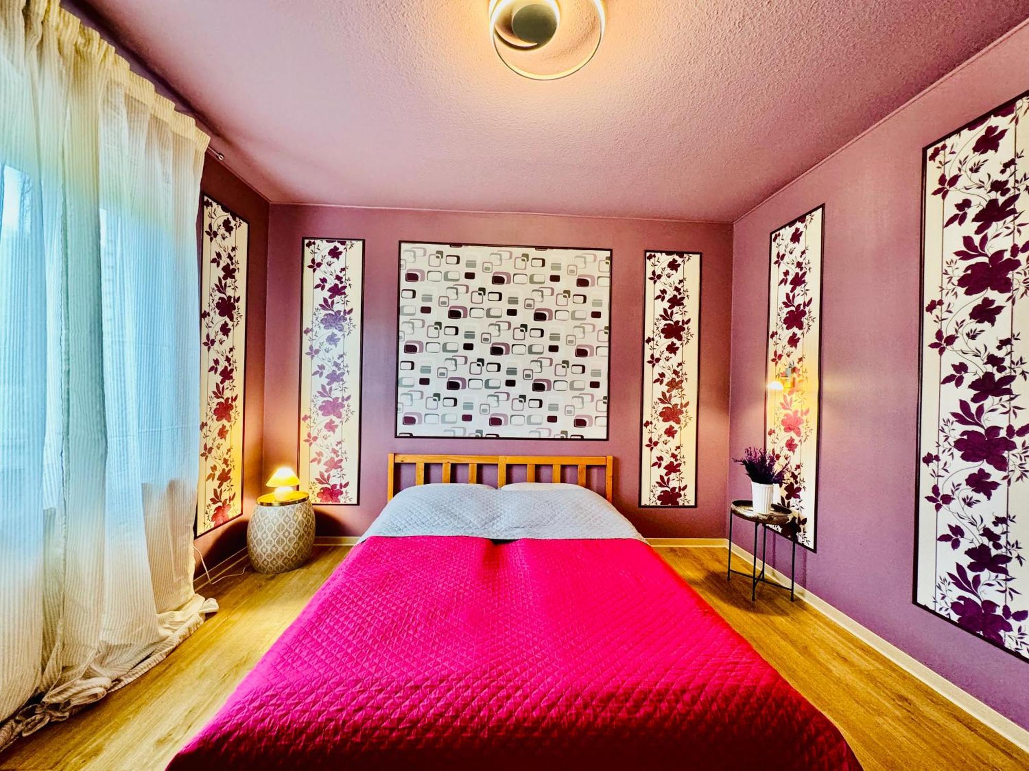 Bookeinfach Bad Ems - Private - Sauna Jacuzzi Whirlpool Swimmingpool Alahna Sup Beachvolleyball Billiards Ping Pong Cinema Theater Music Disco Ball Bbq Und Parkplaetze Экстерьер фото