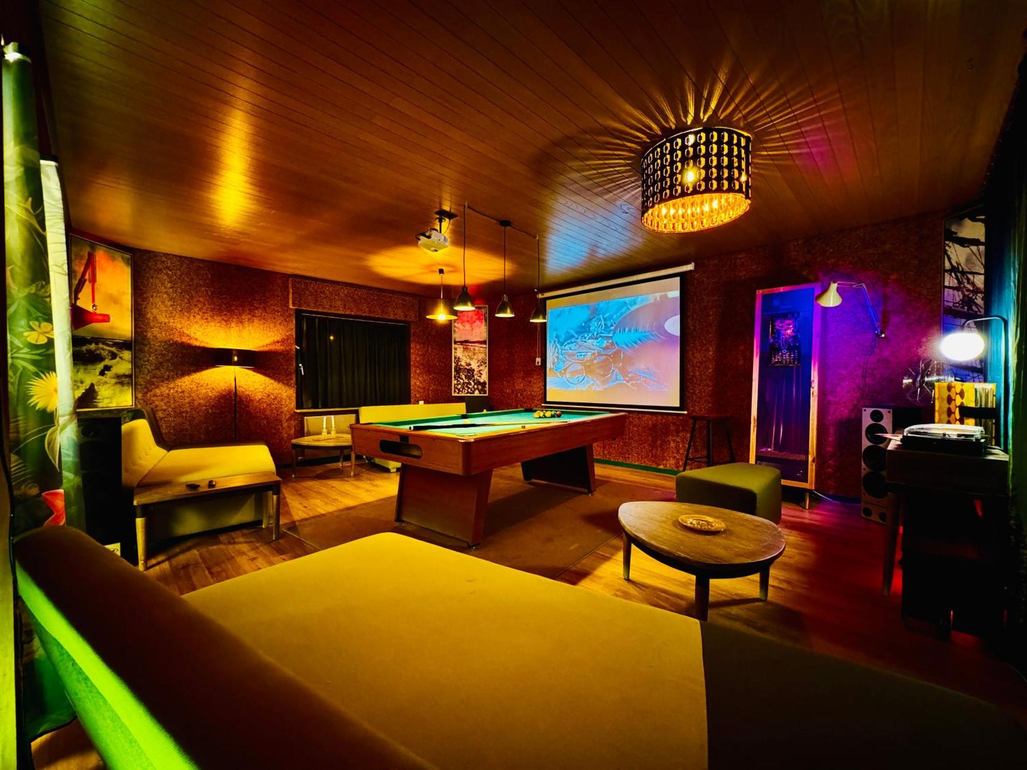 Bookeinfach Bad Ems - Private - Sauna Jacuzzi Whirlpool Swimmingpool Alahna Sup Beachvolleyball Billiards Ping Pong Cinema Theater Music Disco Ball Bbq Und Parkplaetze Экстерьер фото